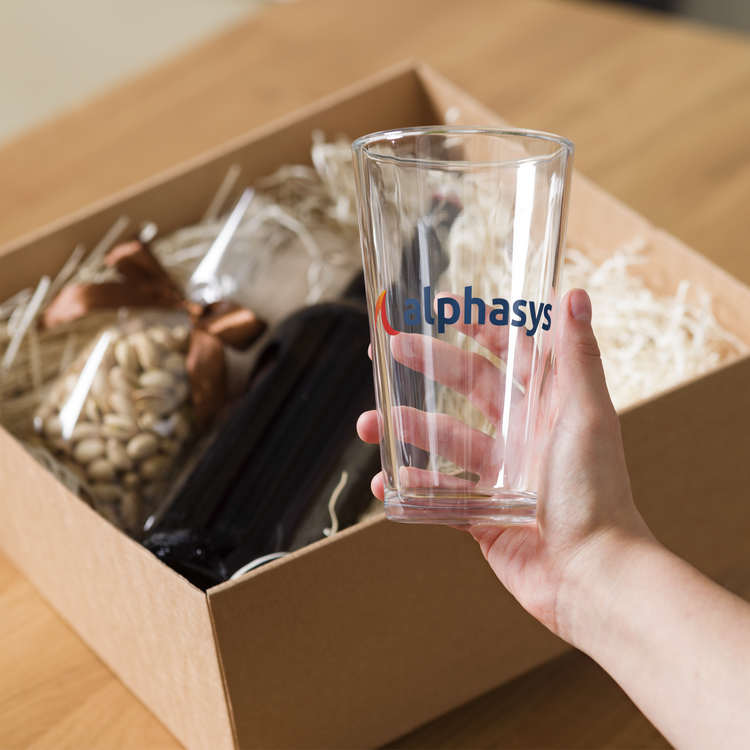 AlphaSys Pint Glass – YES, I AM